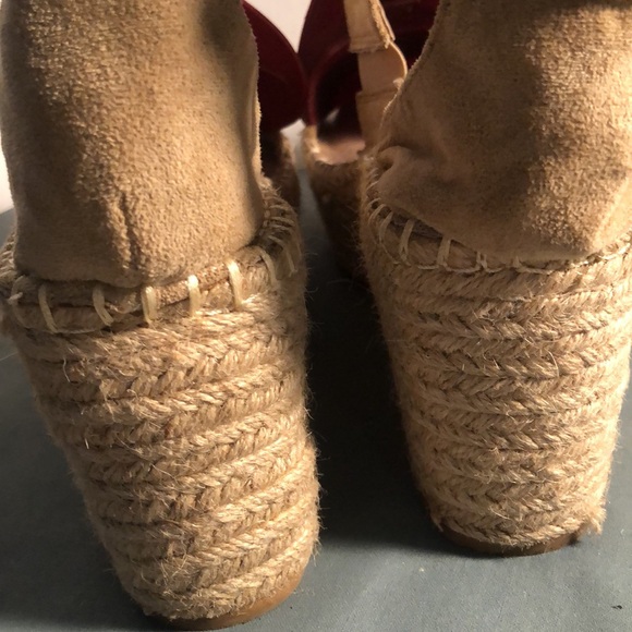 Woman’s tan coconuts espadrilles wedge sandals - Picture 9 of 16